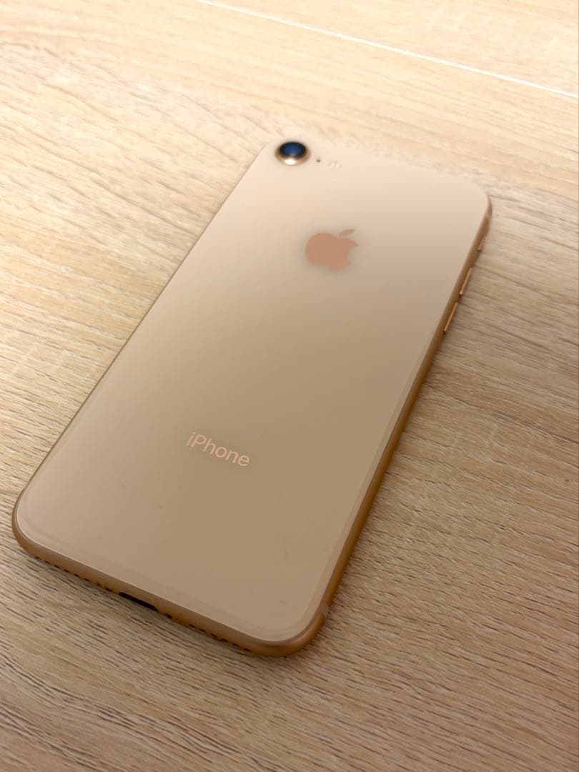 iPhone8 ピンクゴールド