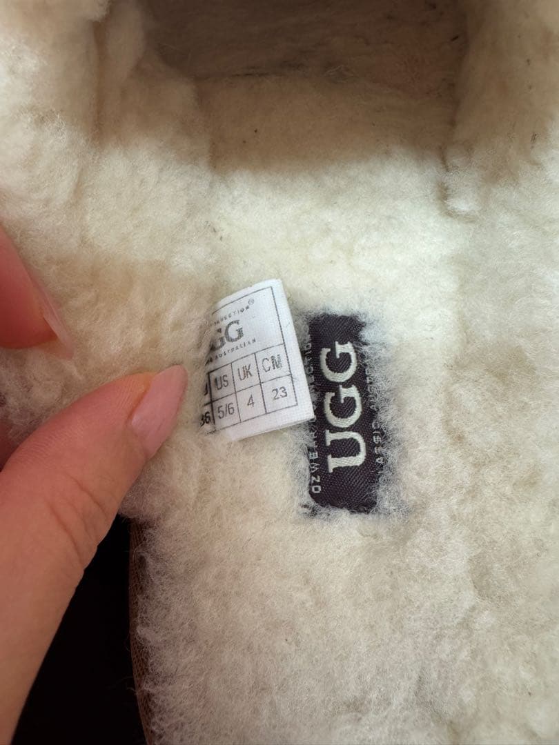 UGG ムートン　スリッパ
