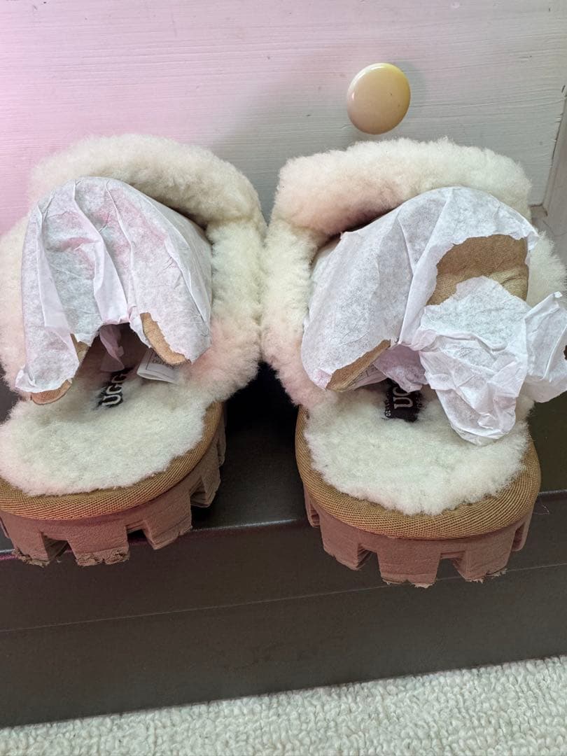 UGG ムートン　スリッパ