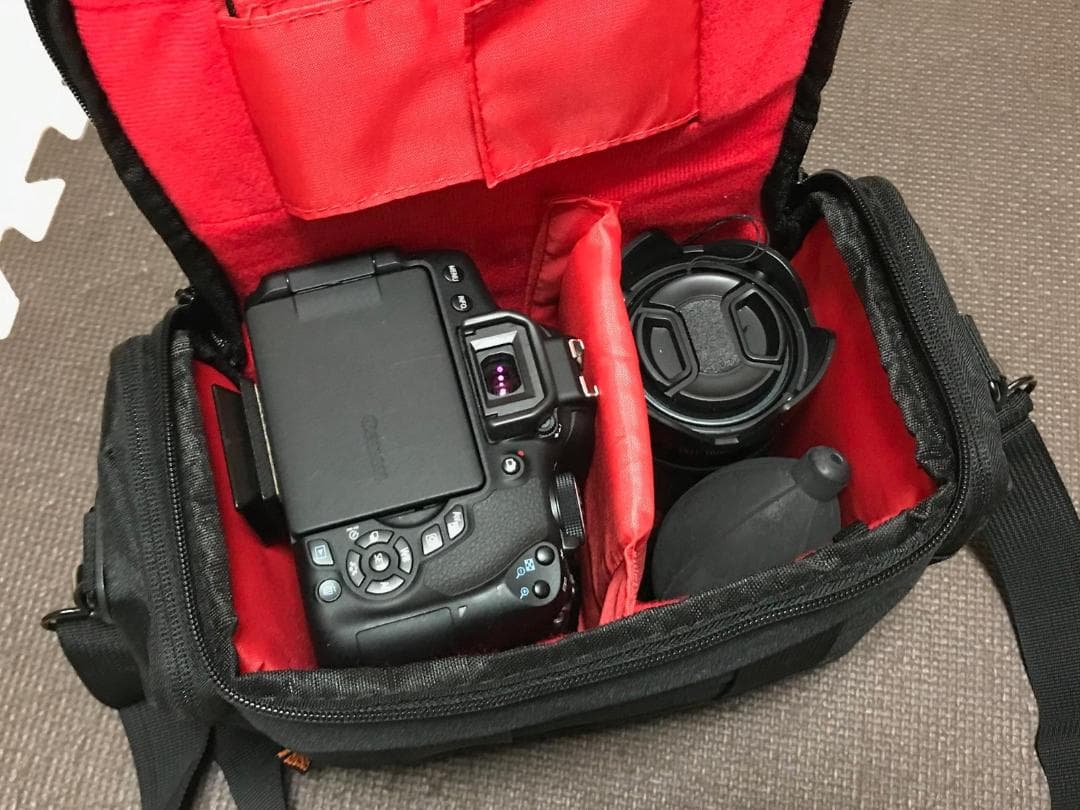 防水カメラバッグ 一眼レフ対応 3WAY 大容量 レインカバー付き ブラック