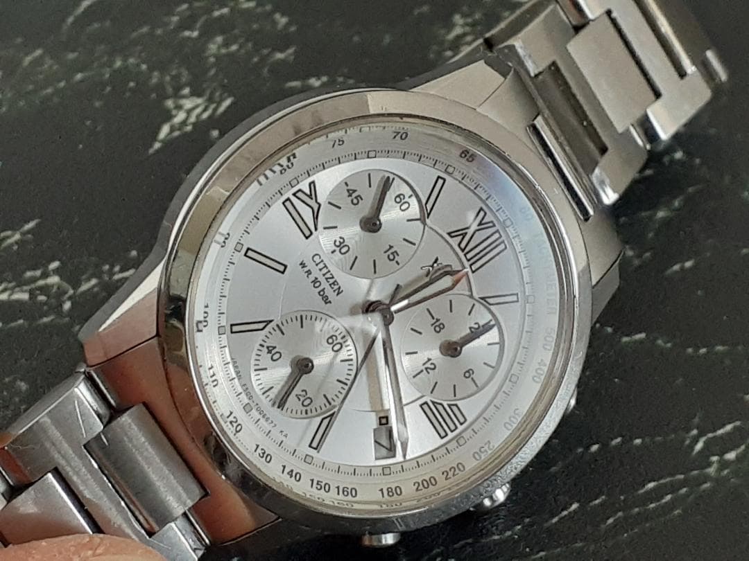 超美品【多機能・稼働品】CITIZEN シチズン クロノグラフ シルバー
