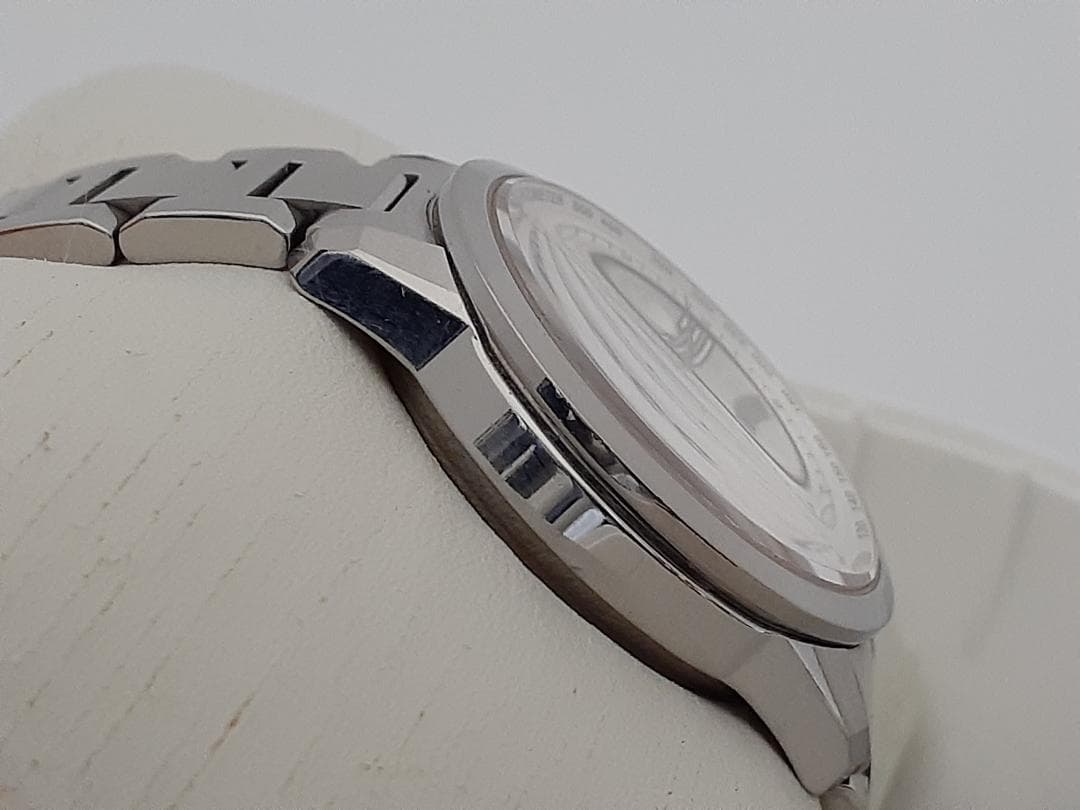 超美品【多機能・稼働品】CITIZEN シチズン クロノグラフ シルバー