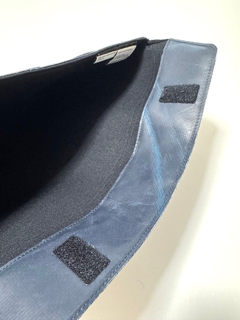 未使用 フライターグ FREITAG スリ一ブ PCケ一ス タブレットケ一ス