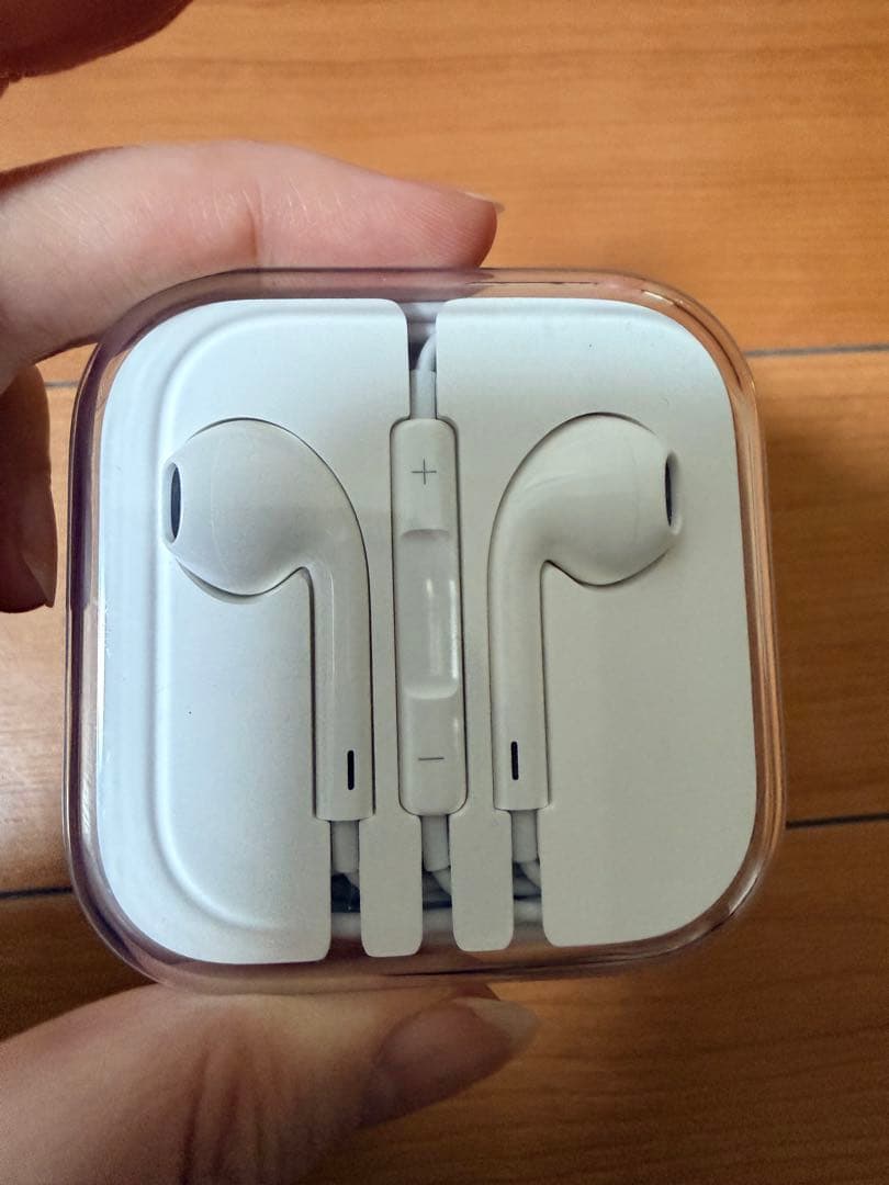 iPhone SE 128GBレッド SIMフリー 美品