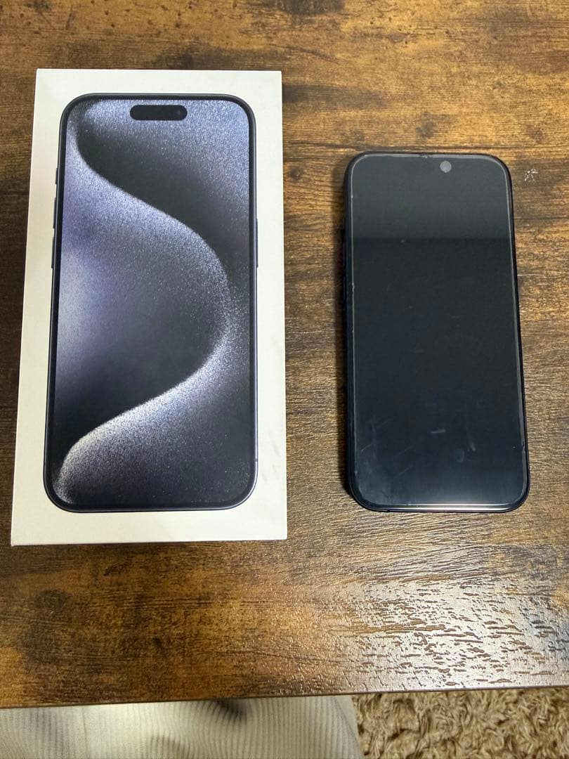 【SIMフリー】Apple iPhone 15 Pro 256gb グラファイト