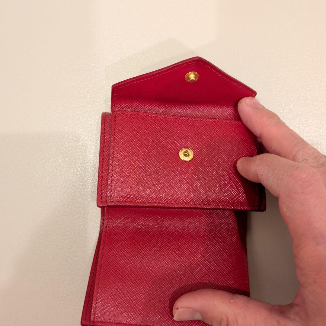 PRADA 三つ折り財布 赤