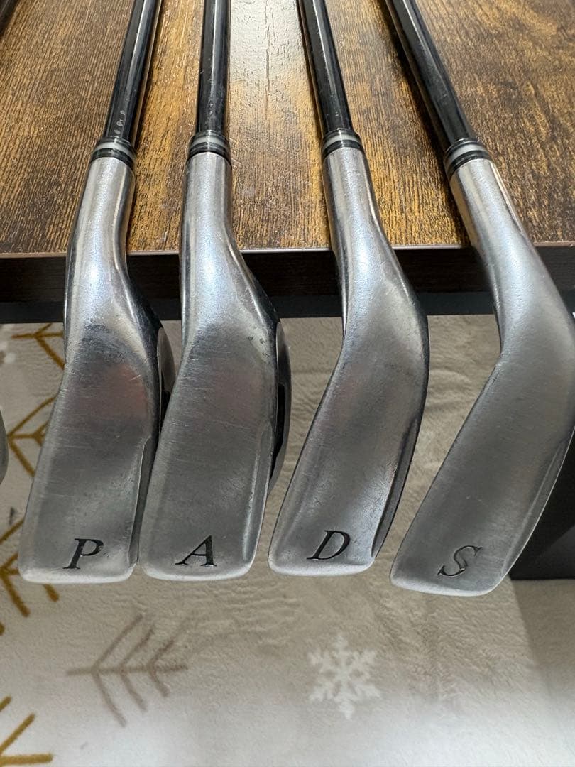 ゼクシオクロスアイアン 8本セット MH1000:R