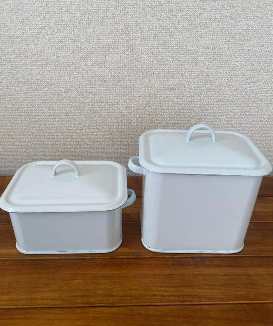 レア 廃盤 オールドファームハウス ホーロー　bread cakes