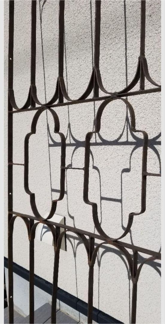 ピノ　アンティークアイアン格子