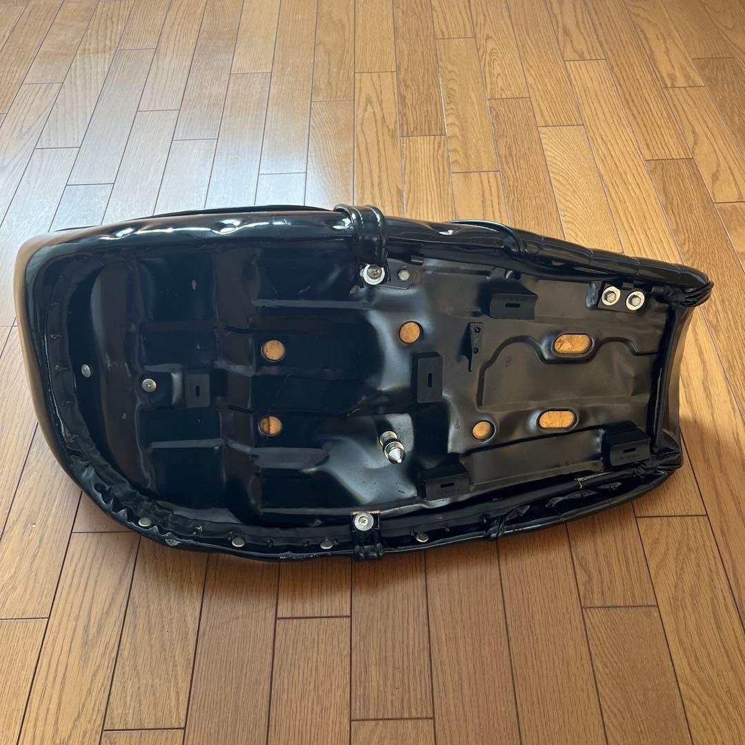 Z1 Z2 エナメルチョビ三段タックロールシート　シートヒンジ、ラッチ付き　美品