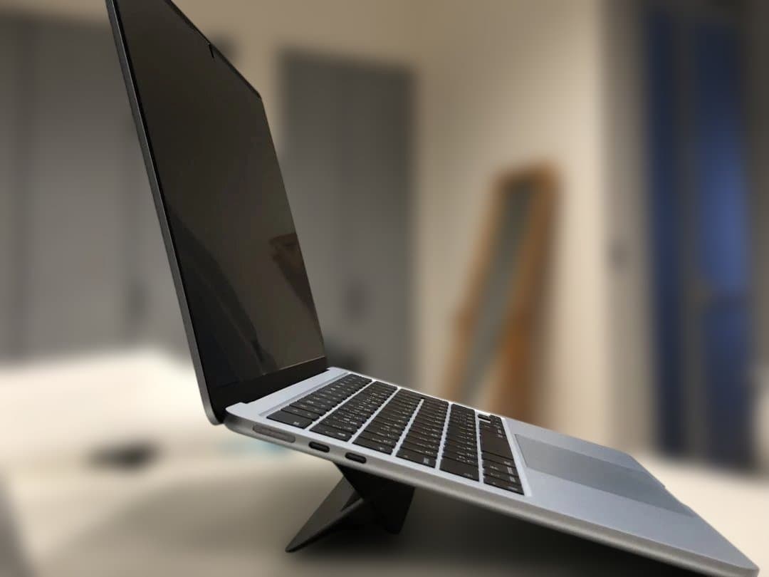 【極美品】MacBook Air 2025 (Early) 16GB/256GB