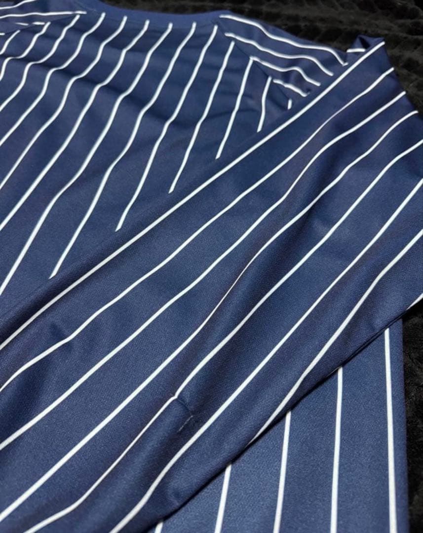 ボーラホリックストライプロンT