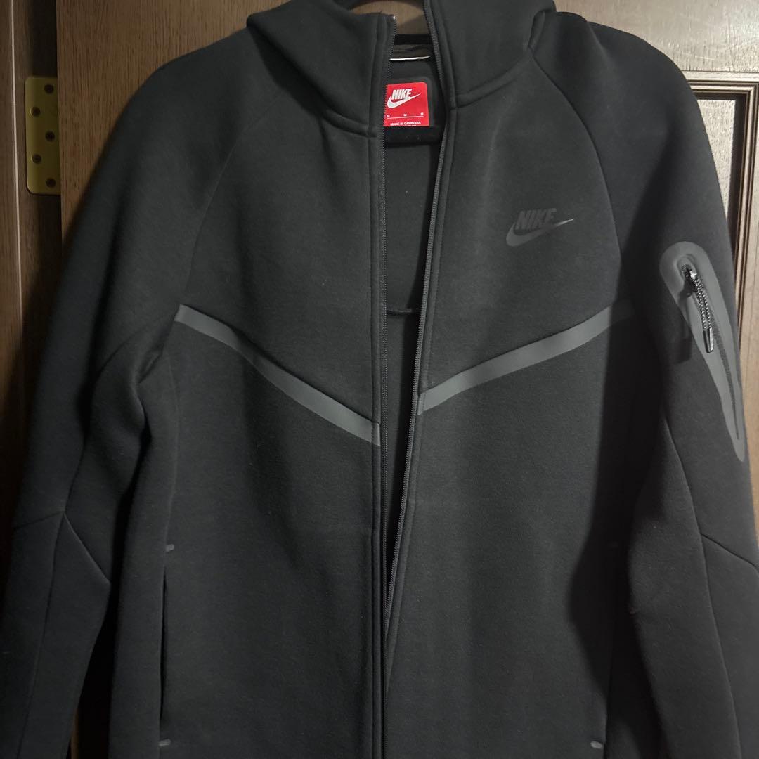 NIKEテックフリース黒