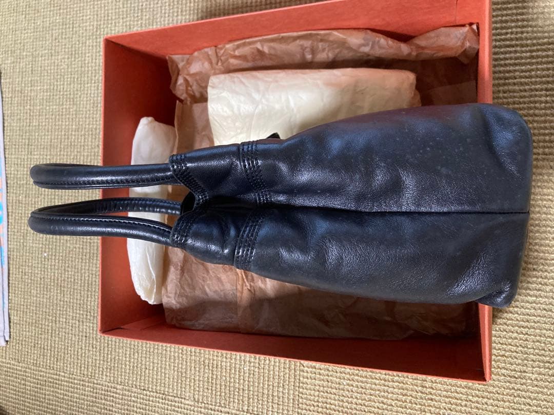 古い　LOEWE と GUCCI