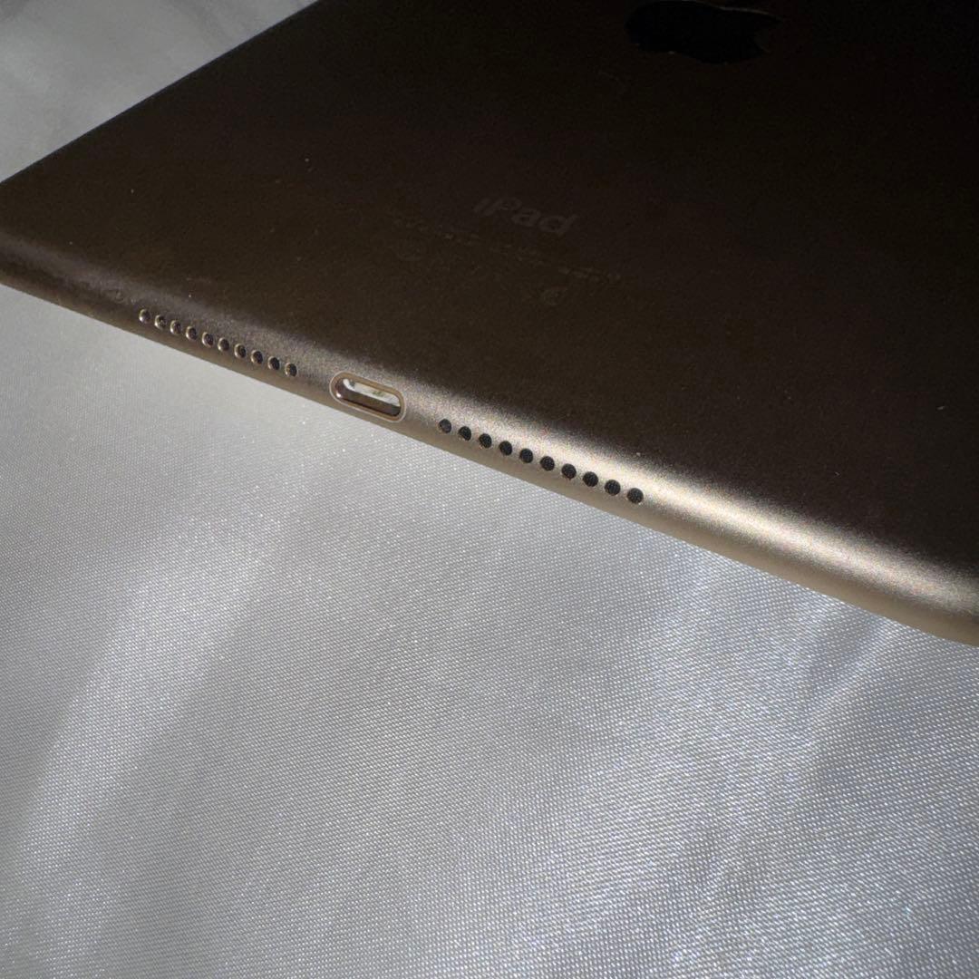 iPad mini4 本体 16GB ゴールド