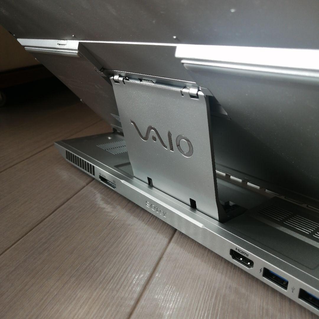 SONY VAIO Duo 13　ノートパソコン