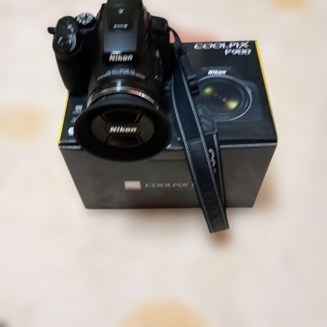 ニコン　COOLPIX P900 未使用に近い！　送料込み！