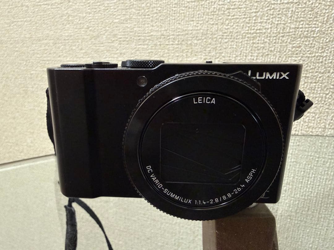 【中古】Panasonic DMC-LX9 充電ケーブル・バッテリーなし