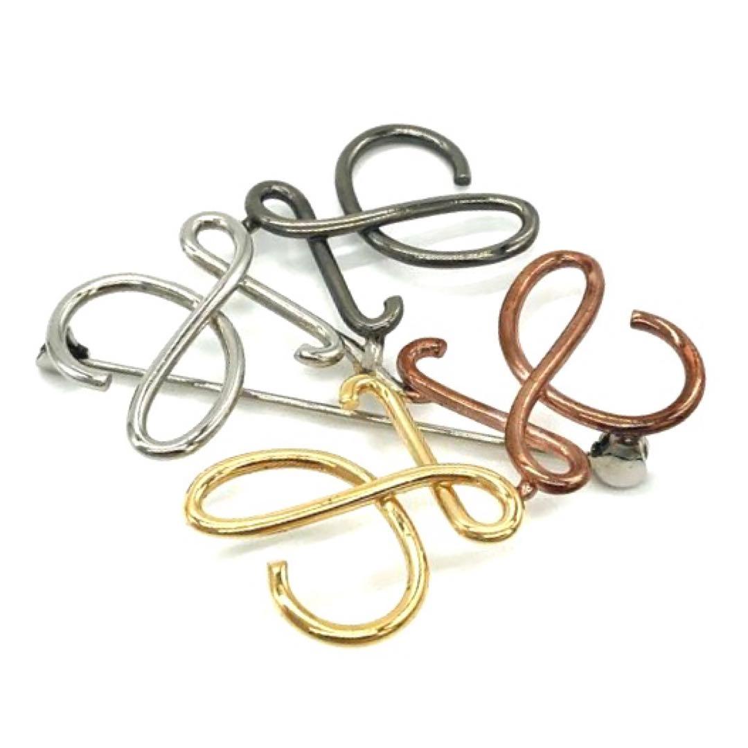 未使用級✨ロエベ ブローチ アナグラム パラジウム　4色 ゴールドシルバー