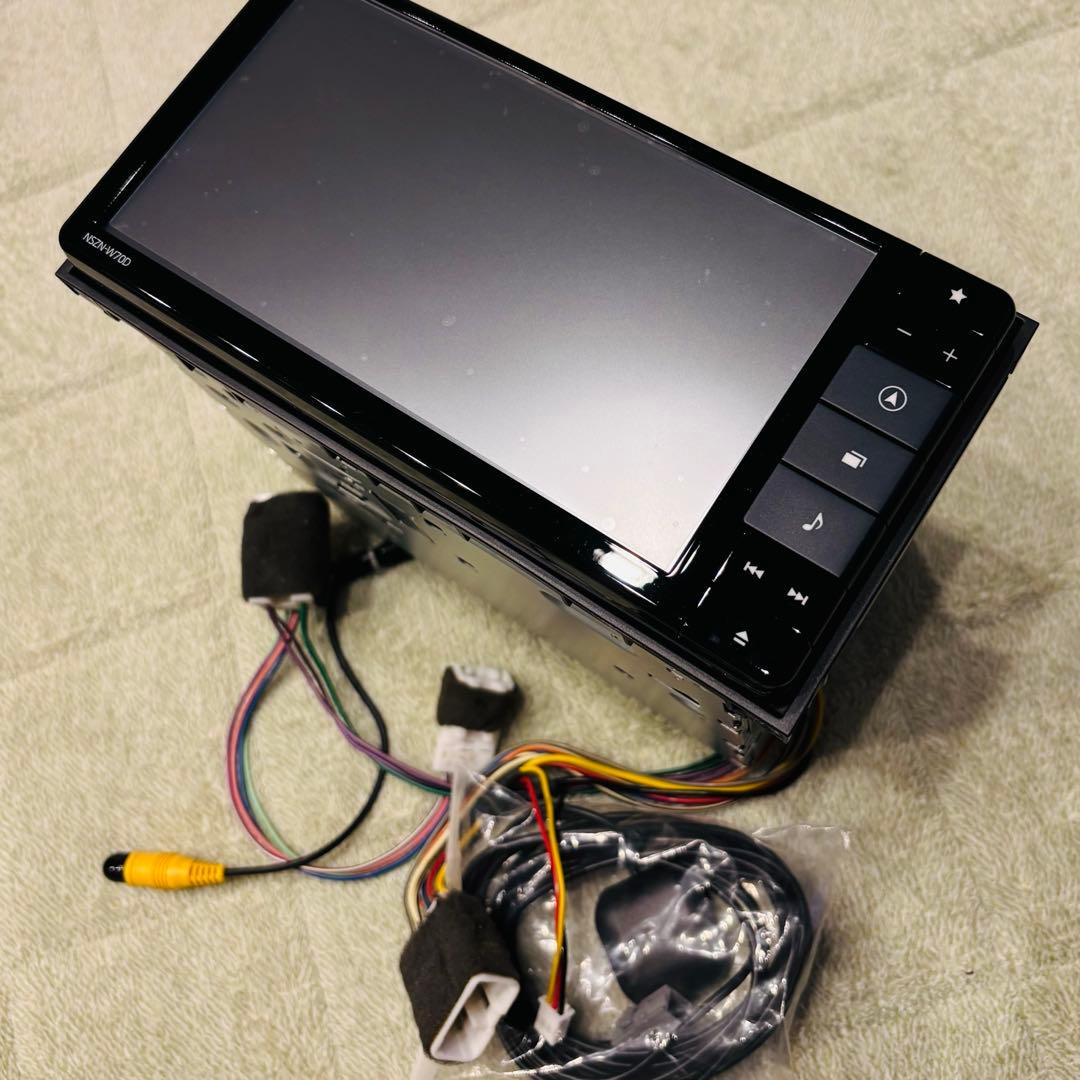 ダイハツ純正　NSZN-W70D　地図データ2019年8月版　動作確認済み