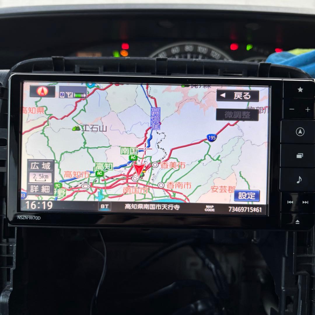 ダイハツ純正　NSZN-W70D　地図データ2019年8月版　動作確認済み