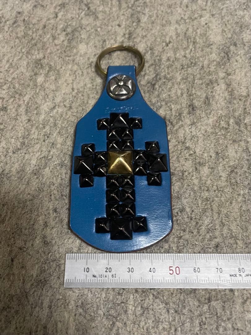 STOP LIGHT ストップライト　レザースタッズキーホルダー