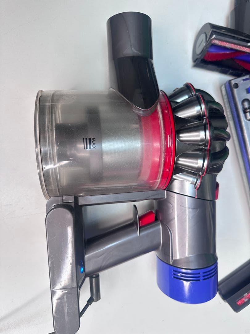 【純正•付属品付き】dyson ダイソン sv10 コードレスクリーナー