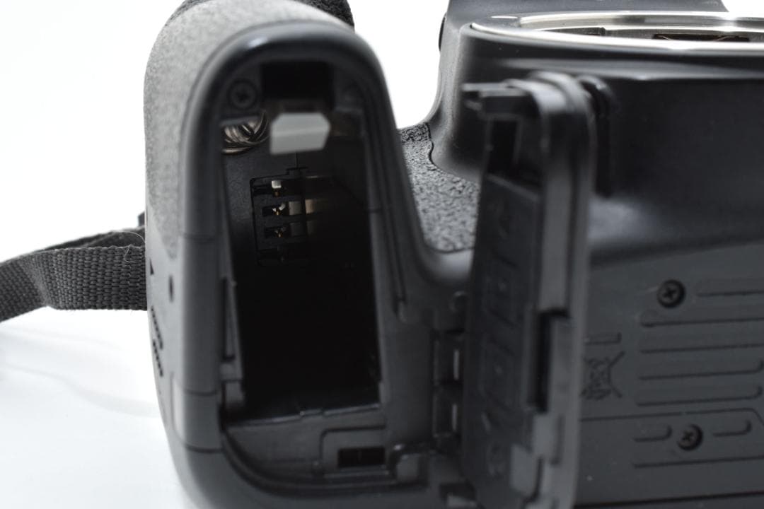 #597★美品★Canon EOS kiss X10i ボディ