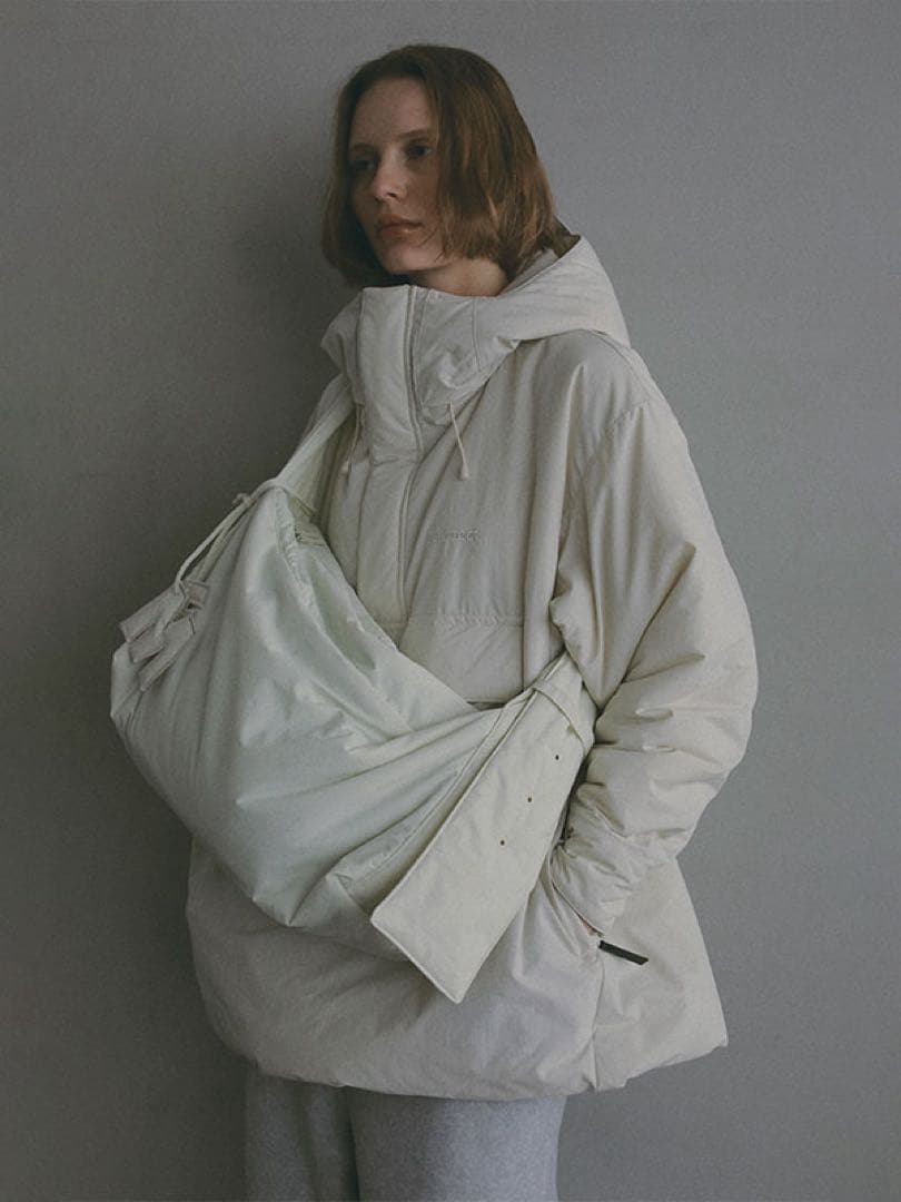 Marmot ETRE TOKYO PERTEXパディングショルダーバック