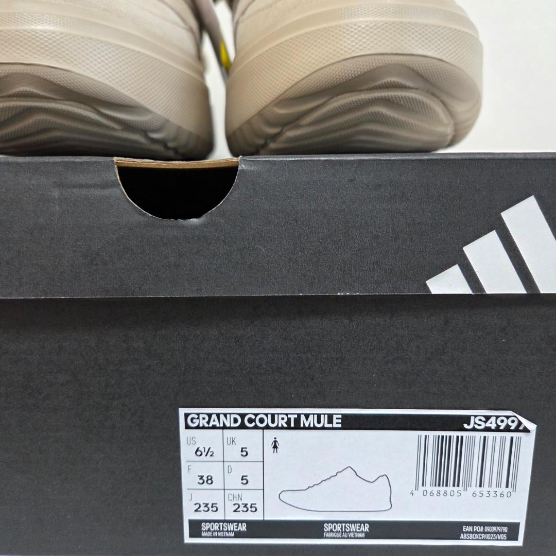 【韓国限定】新品未使用 23.5 adidas グランドコートミュール ベージュ