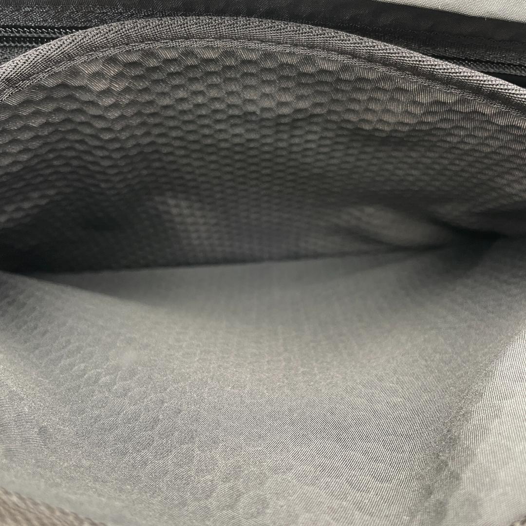 美品 TUMI メッセンジャーバッグ ナイロン アルファ ブラボー ファロン