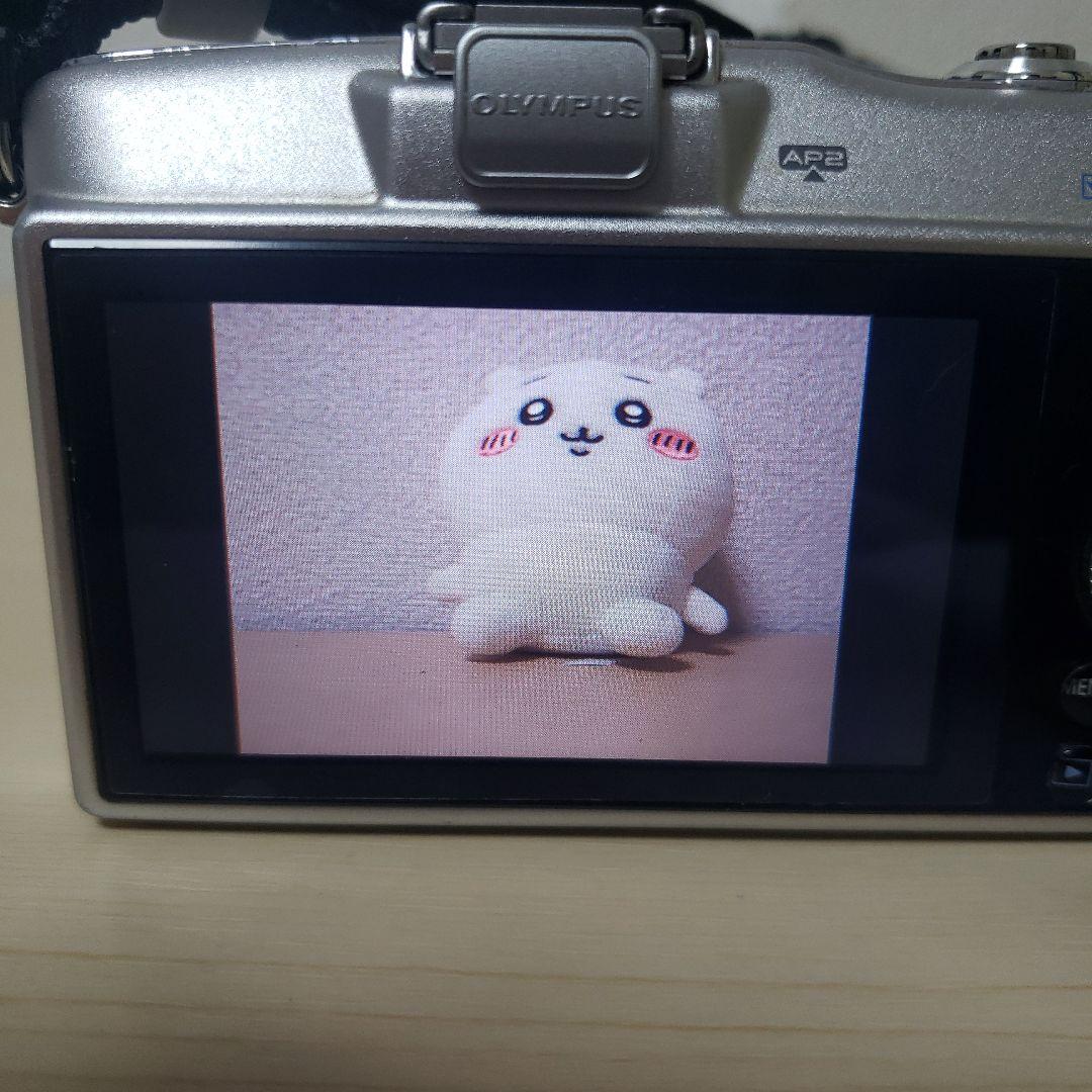 OLYMPUS E-PM1 シルバーミラーレス一眼