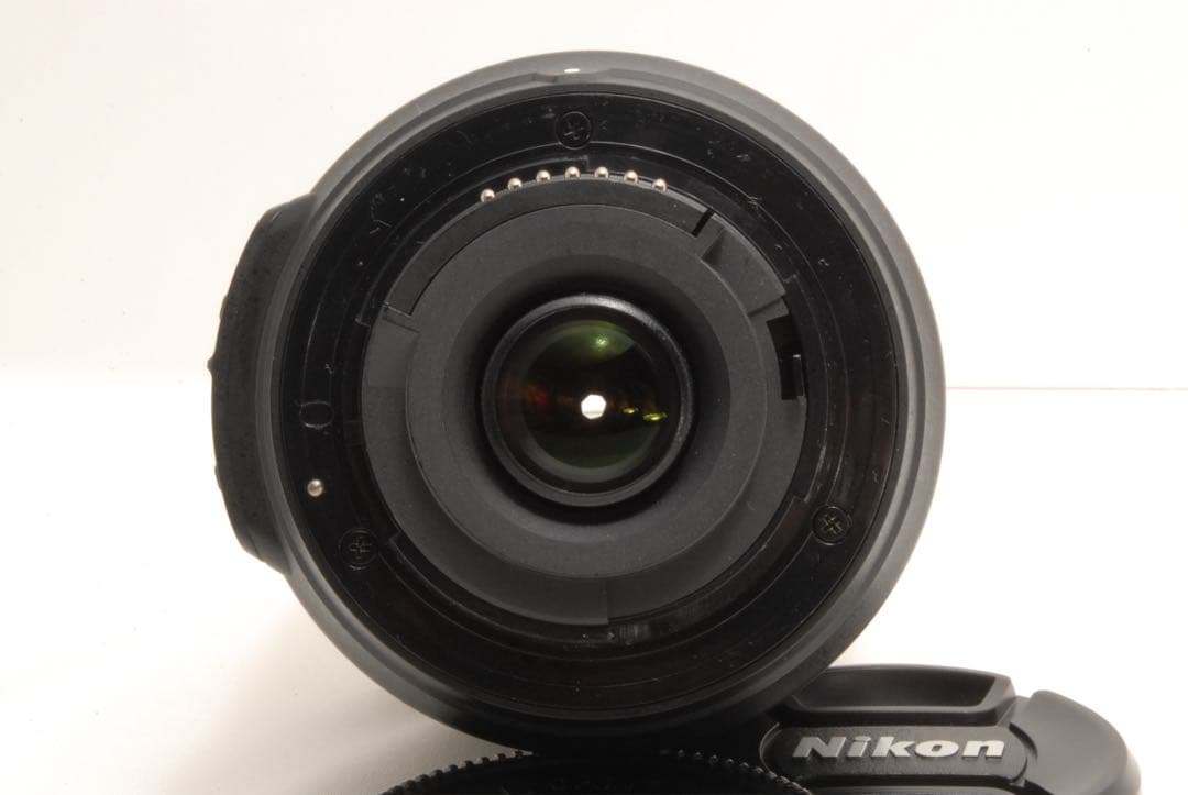 ✨望遠レンズ✨ Nikon AF-S 55-200mm VR 手ぶれ補正 フード