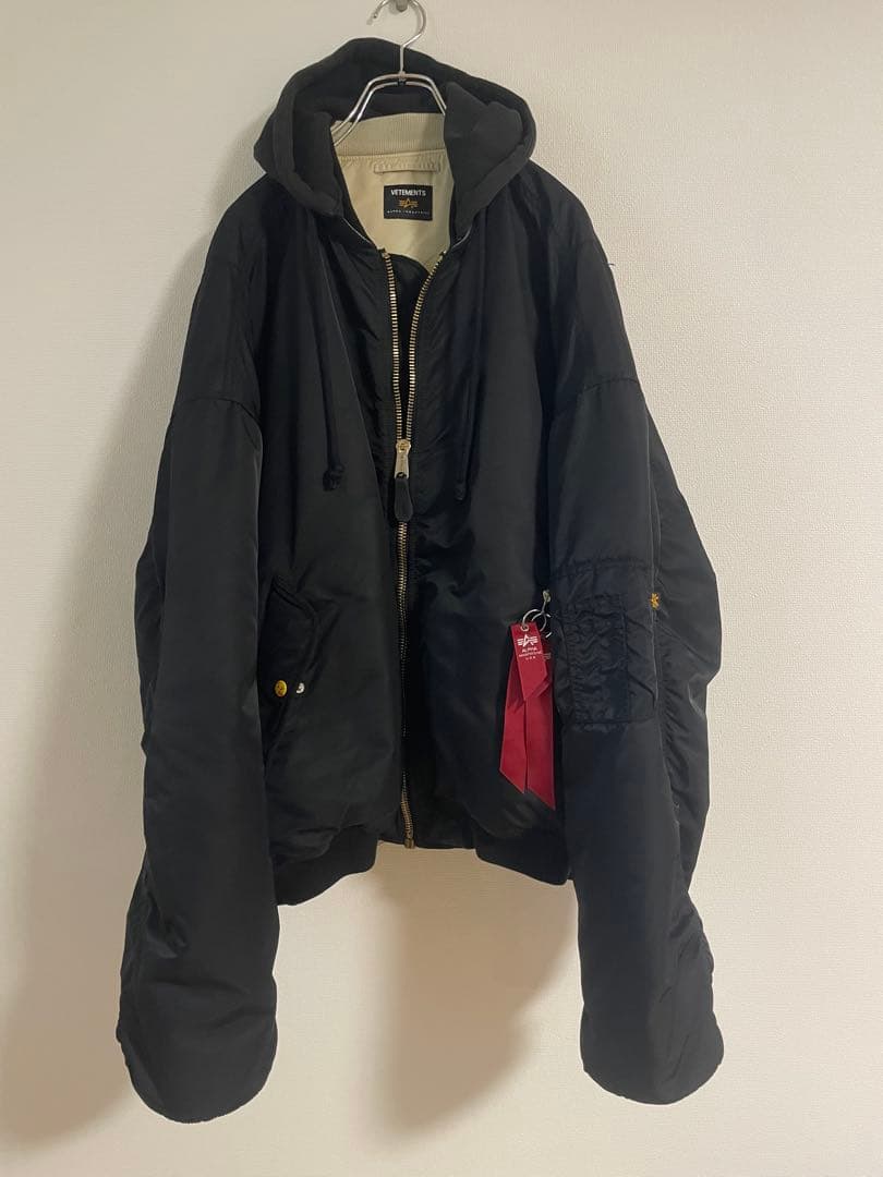 vetements × アルファ リバーシブル ボンバージャケット　MA-1