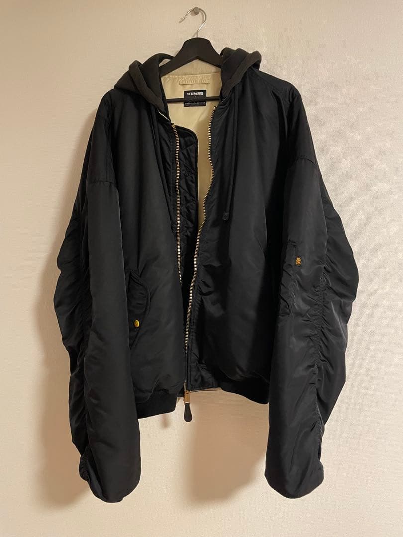 vetements × アルファ リバーシブル ボンバージャケット　MA-1