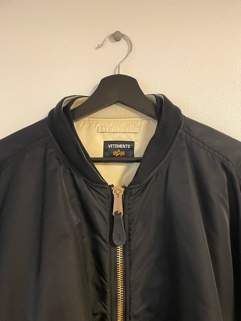 vetements × アルファ リバーシブル ボンバージャケット　MA-1
