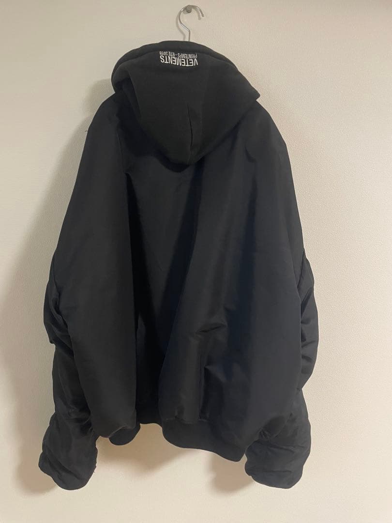 vetements × アルファ リバーシブル ボンバージャケット　MA-1