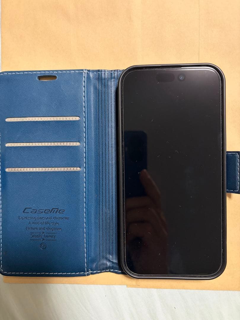 Apple iPhone 15 バッテリー最大容量89% CaseMeケース付き