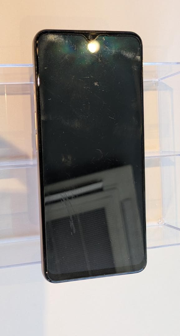 OPPO A73 中古（ 本体、カバー１個、液晶保護フィルム１個）