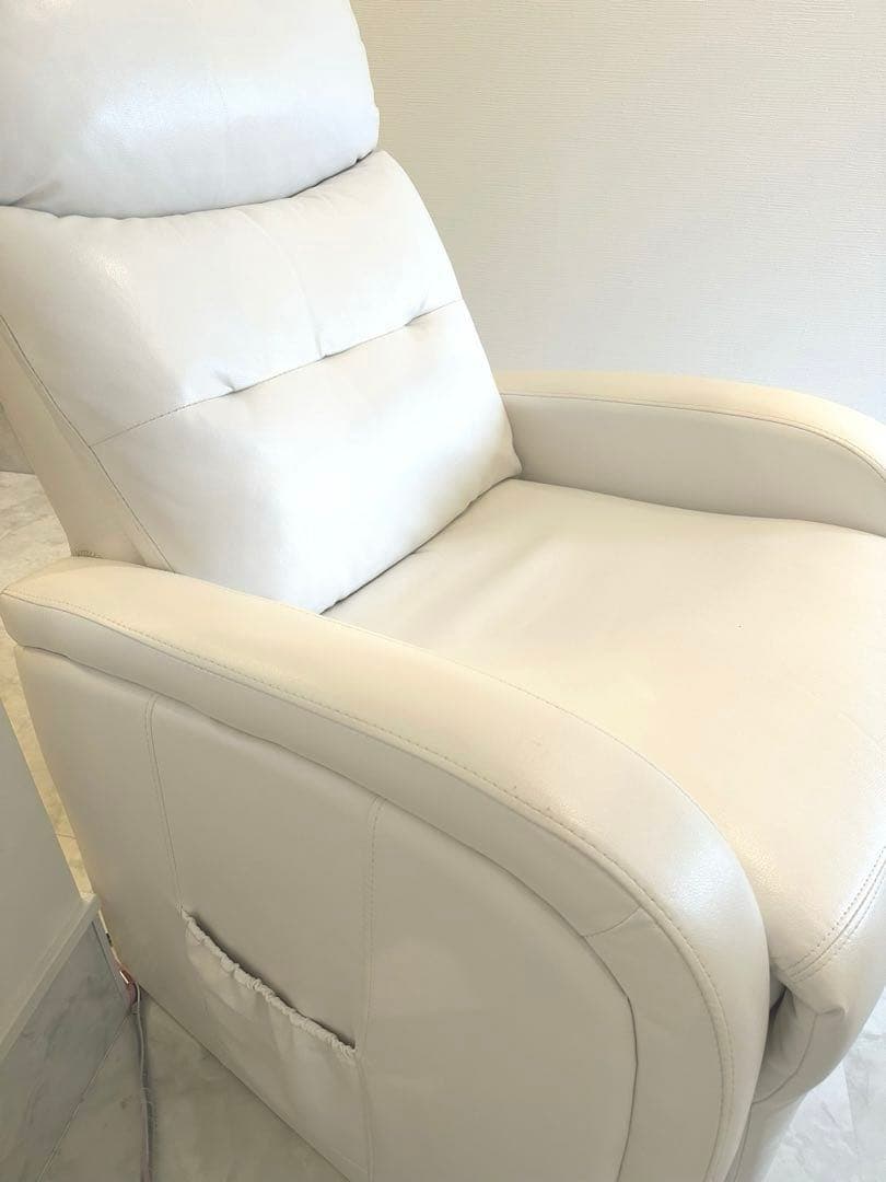 電動リクライニングチェア　SISTA シスタ　ホワイト【送料込み】