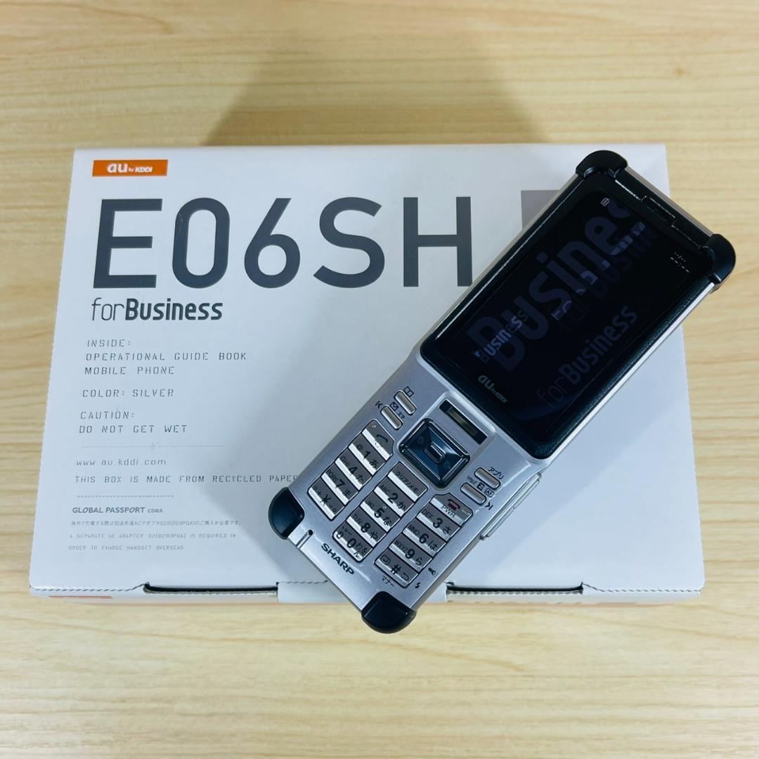 T372 新品 希少 AU KDDI E06SH バーコードリーダー搭載