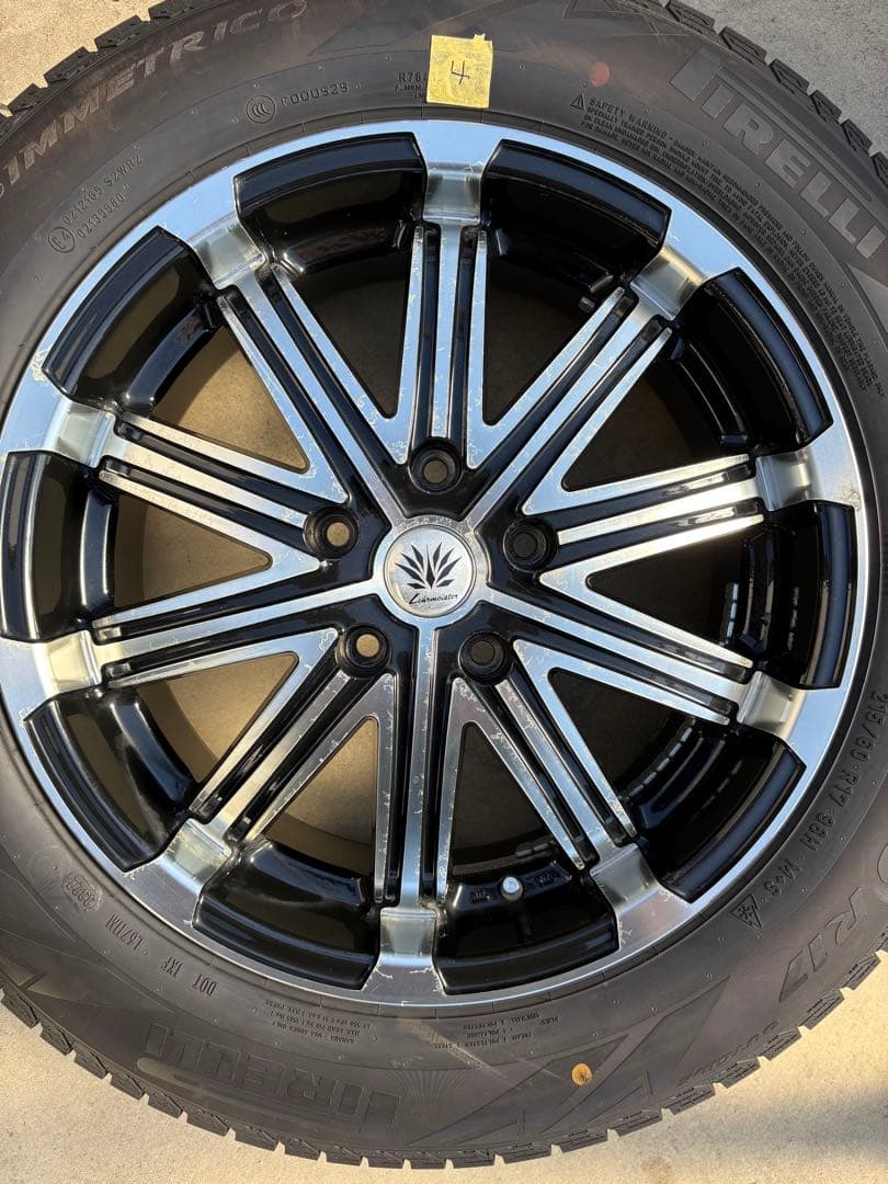 Pirelli 215/60 R17 スタッドレスタイヤホイールセット