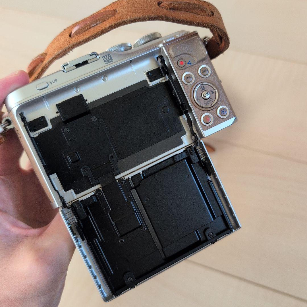 OLYMPUS PEN E-PL9 14-42ｍｍレンズ　2019年購入