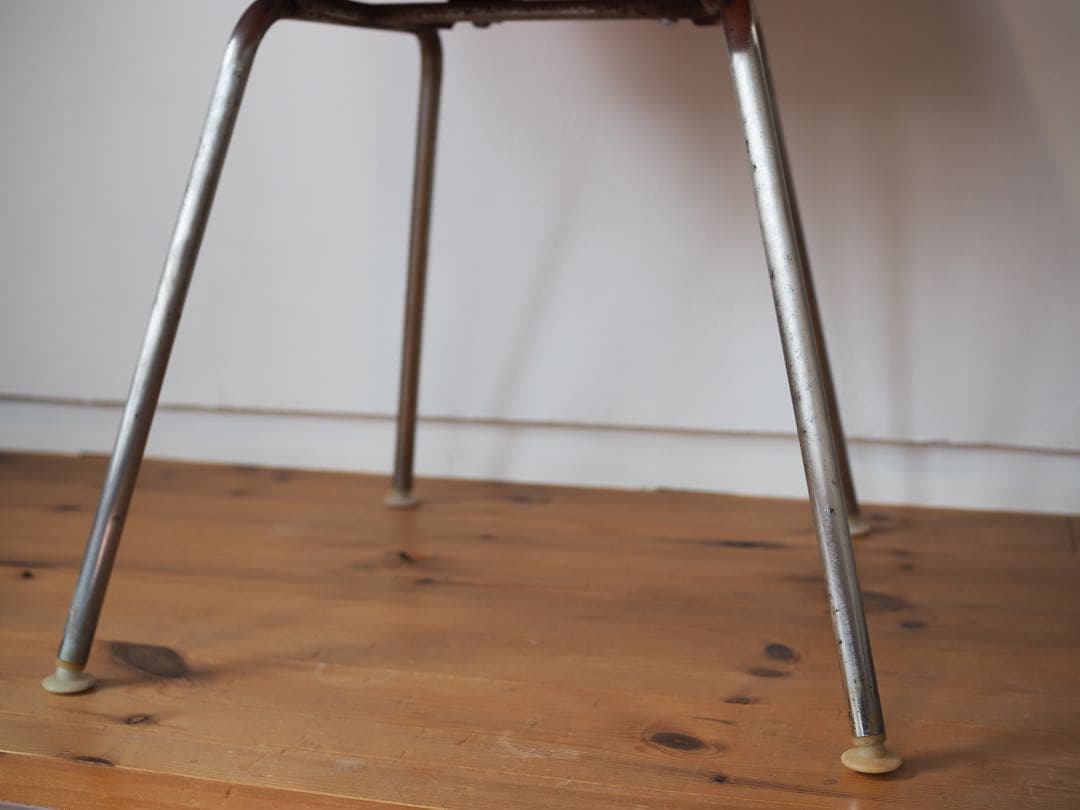 イームズ　ハーマンミラー　シェルチェア