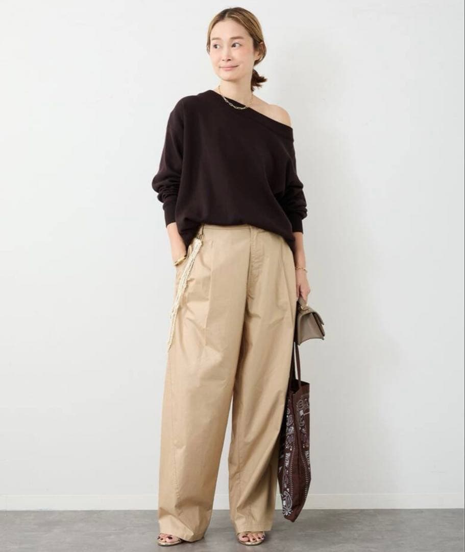 Relax オフショルダーニット【ブラウン】