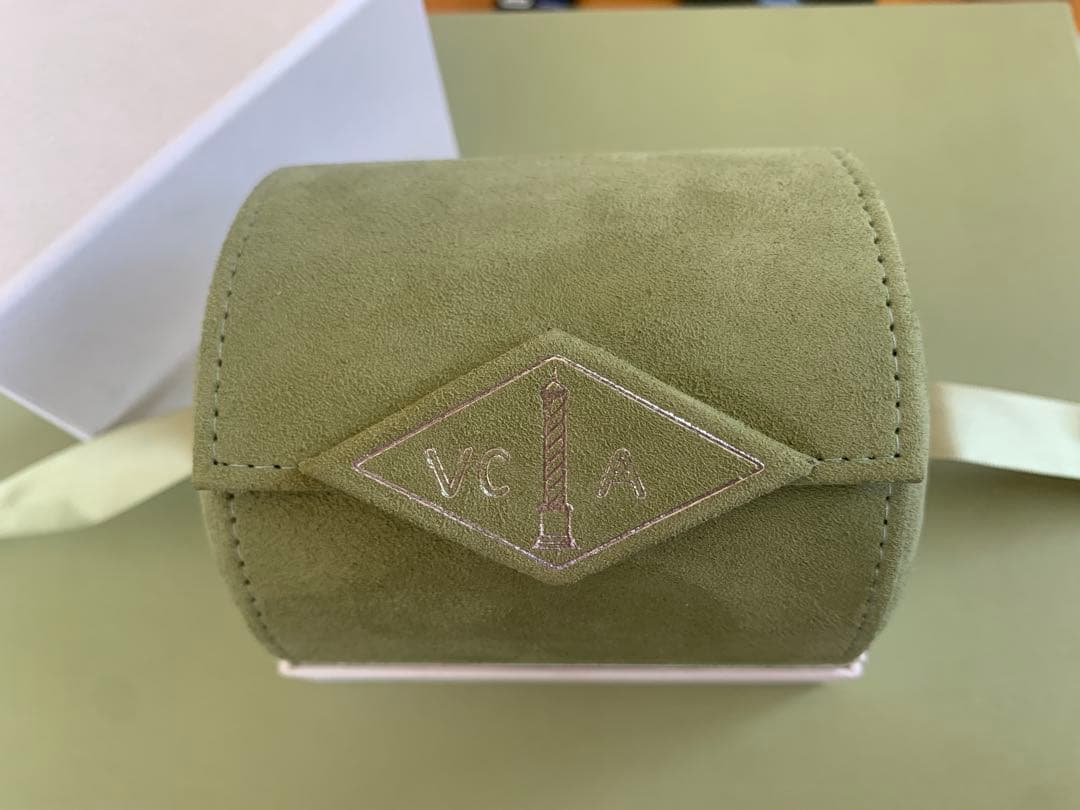 【電池交換済 ベルト新品 稼動品】Van Cleef & Arpels時計