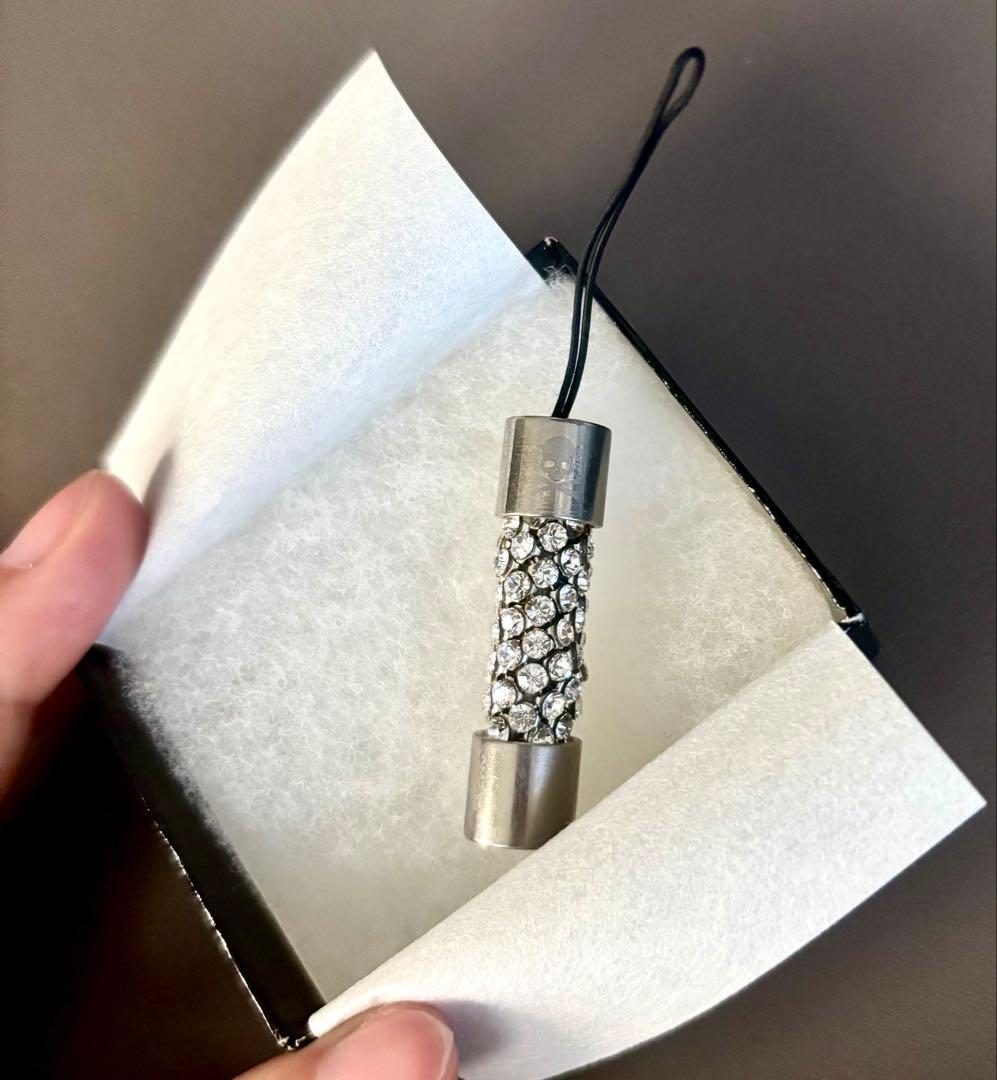 mastermind japan スワロフスキー ストラップ