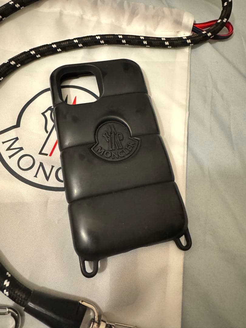 MONCLER ブラック iPhone12ケース ストラップ付き