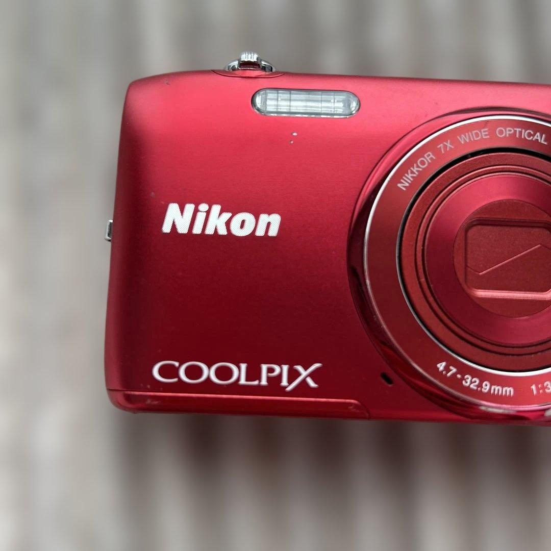 NIKON coolpix ニコン クールピクス　s3500 レッド