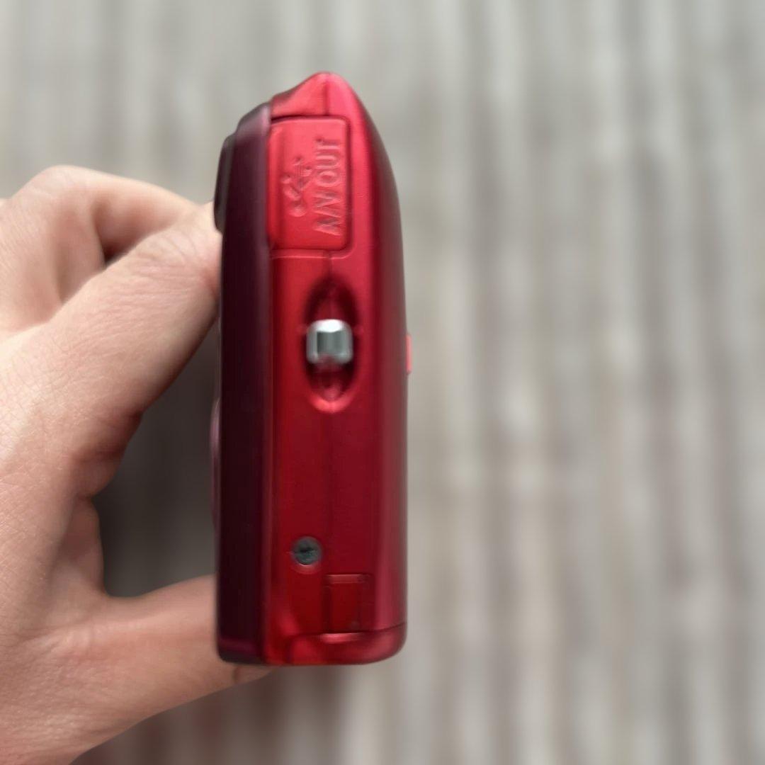 NIKON coolpix ニコン クールピクス　s3500 レッド